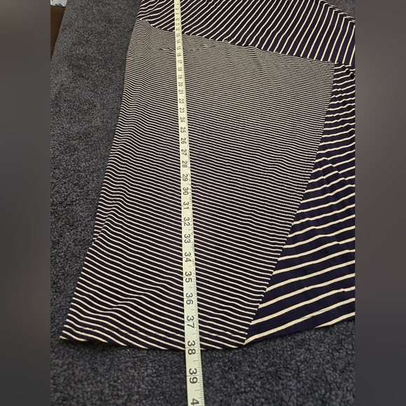 Coldwater Creek Sz Med Maxi Skirt stretch pullon Navy white stripe geometric - Picture 4 of 8